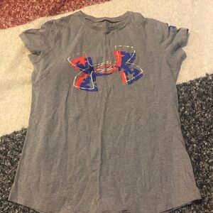 Girls under armour tee